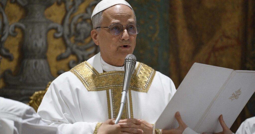 Leão XIV faz alerta contra reduzir Jesus a um ‘super-homem’ em 1ª missa como papa