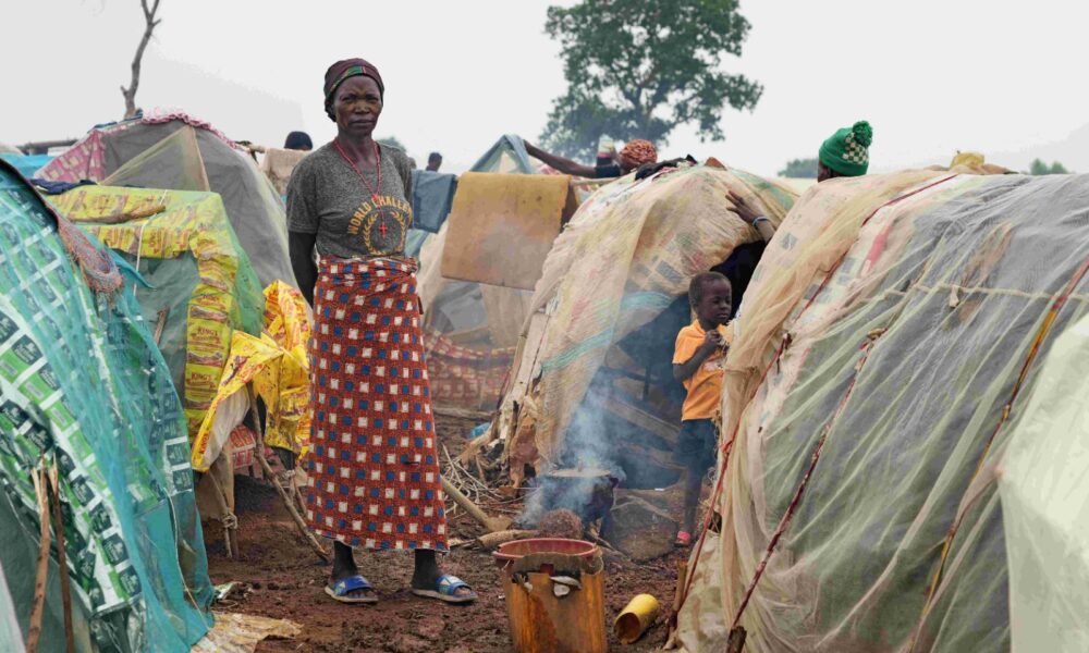 Ataques contra cristãos deixam mortos e milhares de deslocados na Nigéria