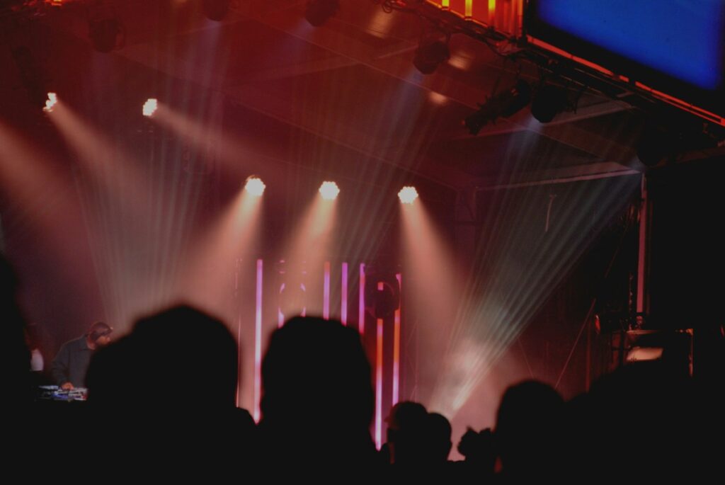 O Cristianismo: De Comunhão a Espetáculo