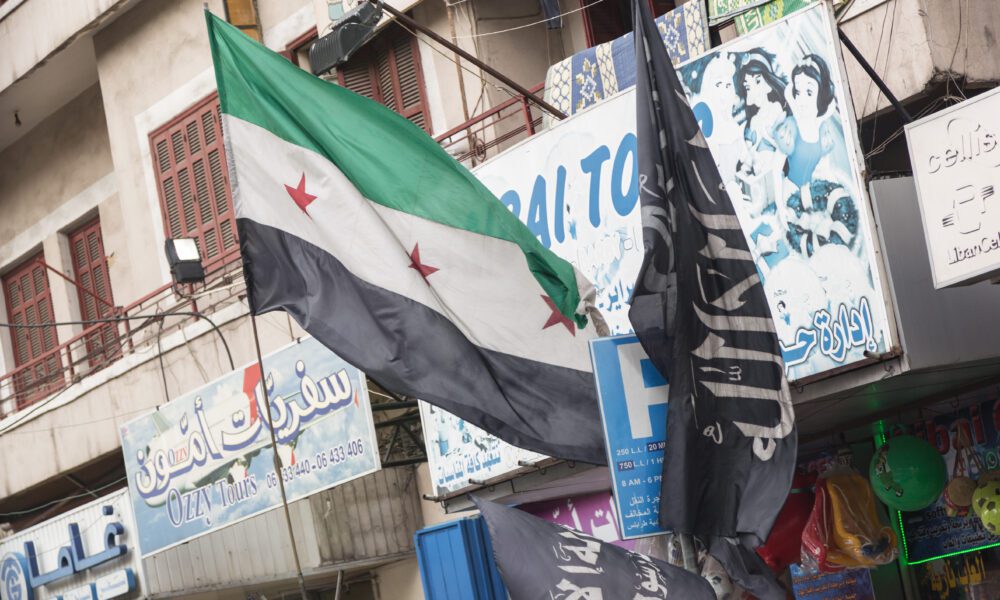 Conflitos e tentativa de ataque a igreja aumentam tensão na Síria