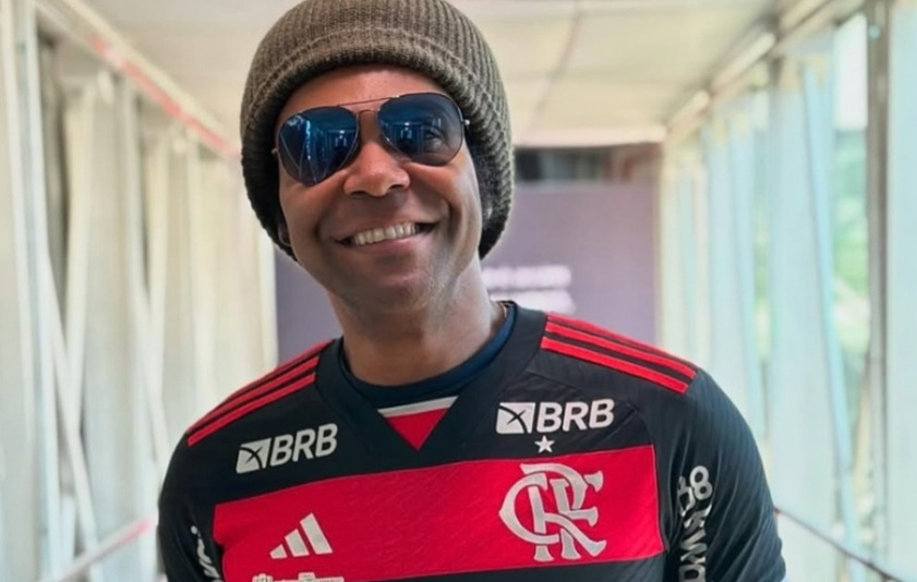 Thalles Roberto causa polêmica ao cantar hino do Flamengo na Marcha para Jesus