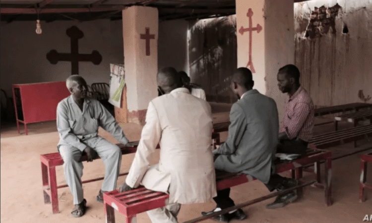Sudão: perseguição religiosa e guerra civil afligem 2 milhões de cristãos