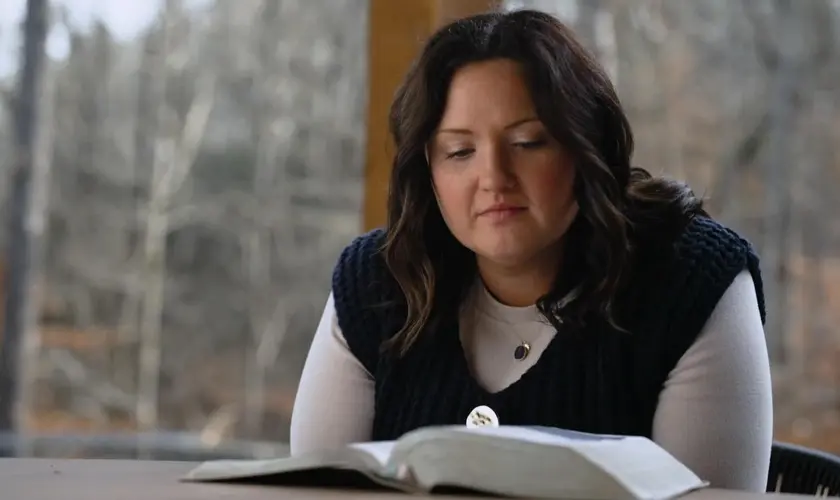 Jovem se torna evangelista em prisões dos EUA após conversão