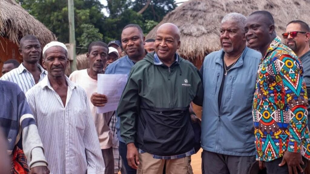 Pastor perfura mais de 80 poços de água e leva o Evangelho a vilarejos muçulmanos em Gana