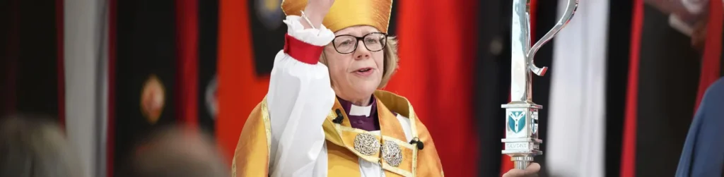 Arcebispa da Cantuária ora pela paz no Oriente Médio no seu primeiro sermão de Páscoa