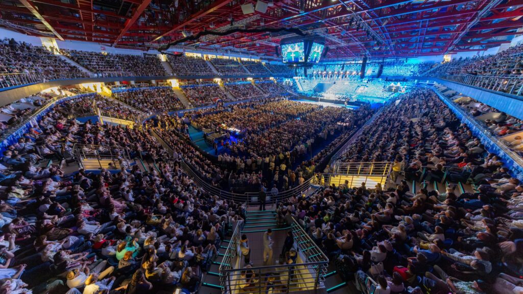 Cruzada de Franklin Graham leva centenas a Jesus na Bielorússia: ‘Agir de Deus’