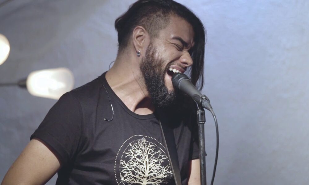 Mauro Henrique aceita convite para cantar em turnê de Kiko Loureiro