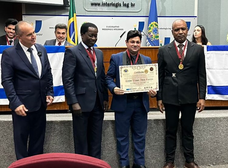 Pastor Wilson Alves é homenageado no Senado Federal por trajetória no evangelismo e discipulado