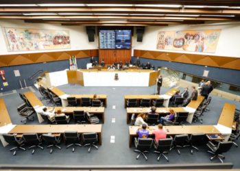 Câmara de Belo Horizonte aprova programa para combater a cristofobia