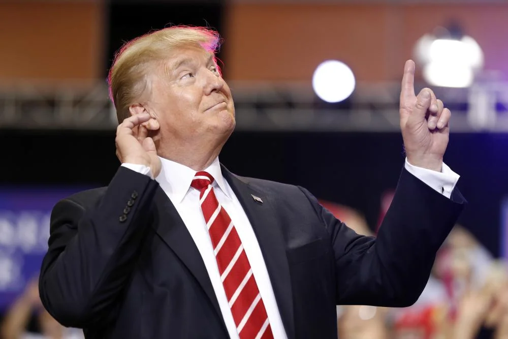 Apoio dos cristãos a Trump está afastando a Geração Z da igreja, revela estudo