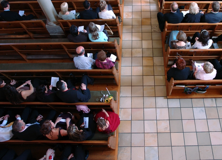 Pode pedir voto dentro da igreja? Decisão do TSE acende alerta para pastores e líderes nas eleições de 2026