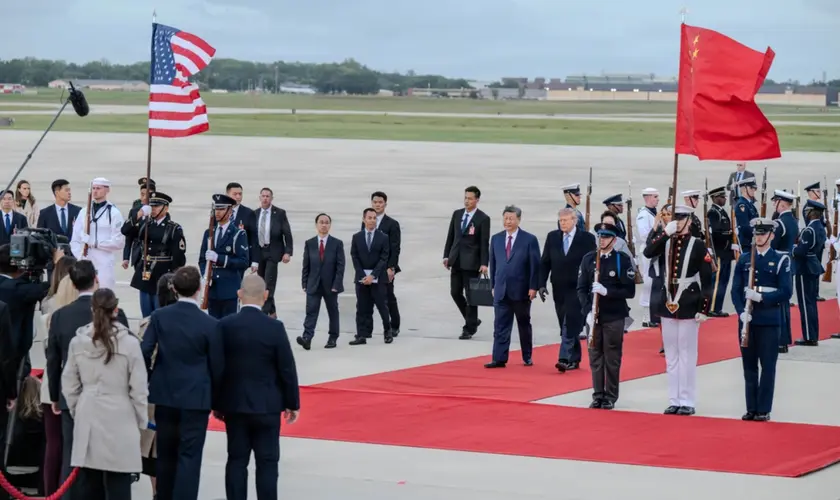 Senadores dos EUA pedem que Trump pressione Xi Jinping por cristãos presos na China